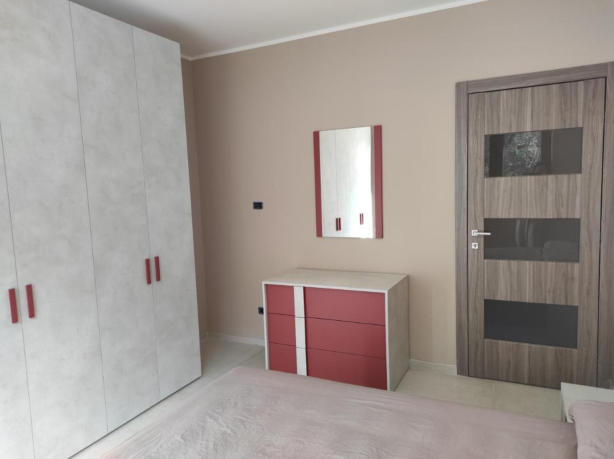 Oasi Del Monferrato - Appartamento Rosso Mombercelli Bagian luar foto