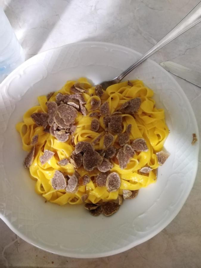 Oasi Del Monferrato - Appartamento Rosso Mombercelli Bagian luar foto
